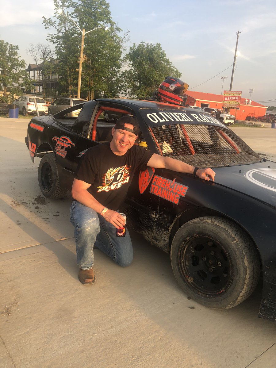 FirehouseTrain1's tweet photo. What a fantastic night watching the @FirehouseTrain1 sponsored Olivieri Racing #16 Mini-Stock! π With an impressive 4th place in the Feature Race, that leaves Fabio at top 3 in points standings so far, this season!π#autoracing #ministock #support #ohswekenspeedway #passion https://t.co/GDPNLfdkxv