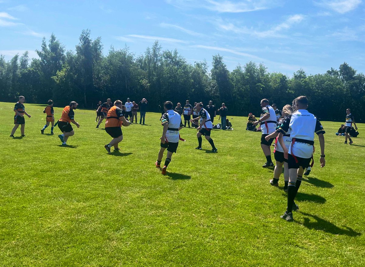 𝗔 𝗗𝗮𝘆 𝗧𝗼 𝗥𝗲𝗺𝗲𝗺𝗯𝗲𝗿! 

☀️ Our @LDSuperLeague team out in force playing at St James’ Park!👏

🙌 Thank you to @TheRFL and @ComIntCare for organising

📸 What an incredible experience! 

#MagicWeekend | #RiseUp⚔️