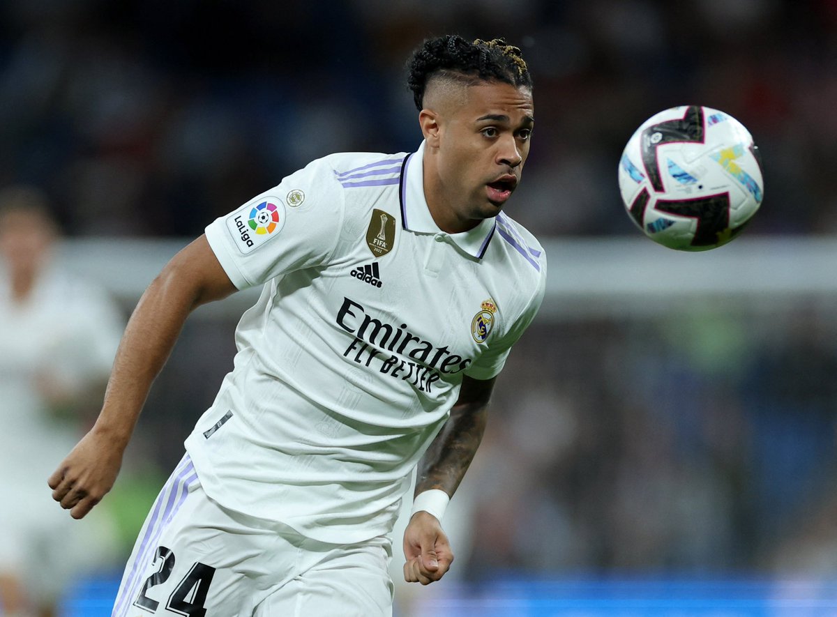 Real Madrid, Mariano Diaz'ın sezon sonunda takımdan ayrılacağını açıkladı.