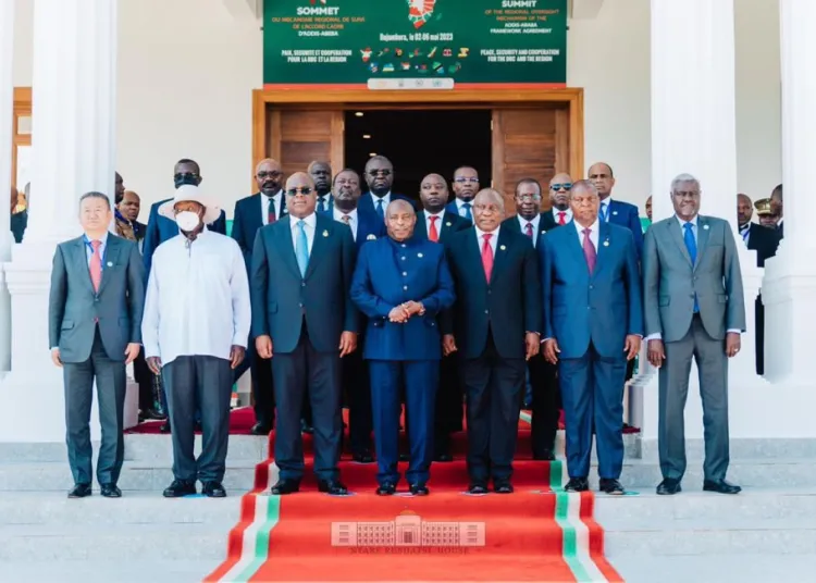 Ikiriho's tweet photo. Et au cours du #11thROMSummit, le Président #burundi-ais @GeneralNeva a été l’heureux élu pour être le nouveau Président de ce Mécanisme Régional sur la paix en #RDC et dans la région: "Une grande responsabilité qu’il va combiner avec son statut actuel de Président de @jumuiya" https://t.co/eU6ZtOd3RM