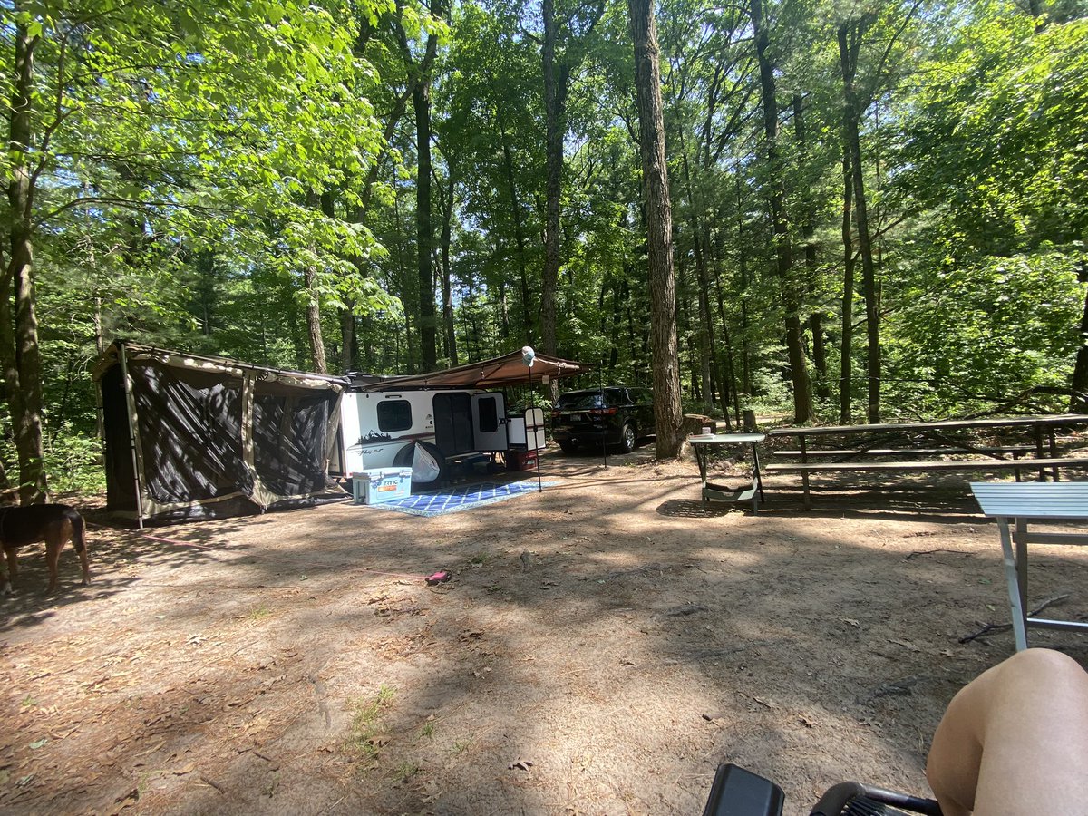 pale_ginger35's tweet photo. It may be a warmer weekend for camping but still the best for relaxing. Away from the distractions at home. Listening to nature. First weekend with the new camper. #WisconsinStateParks #RocheACriStatePark #Camping #Nature https://t.co/wWeXpl8p9h