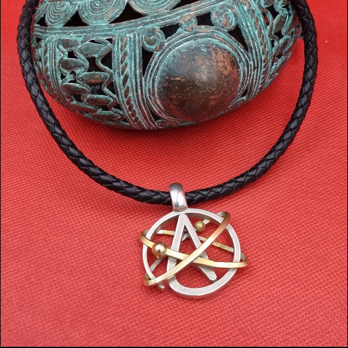 3d_christoph's tweet photo. Danke für die freundlichen Worte! ★★★★★ "The pendant is of excellent quality and a very nice size. The design is perfect for me. Robert kindly informed me when my item shipped and I was able to follow my package through the transit system. The hand written note inside https://t.co/O8D0qoZI6c