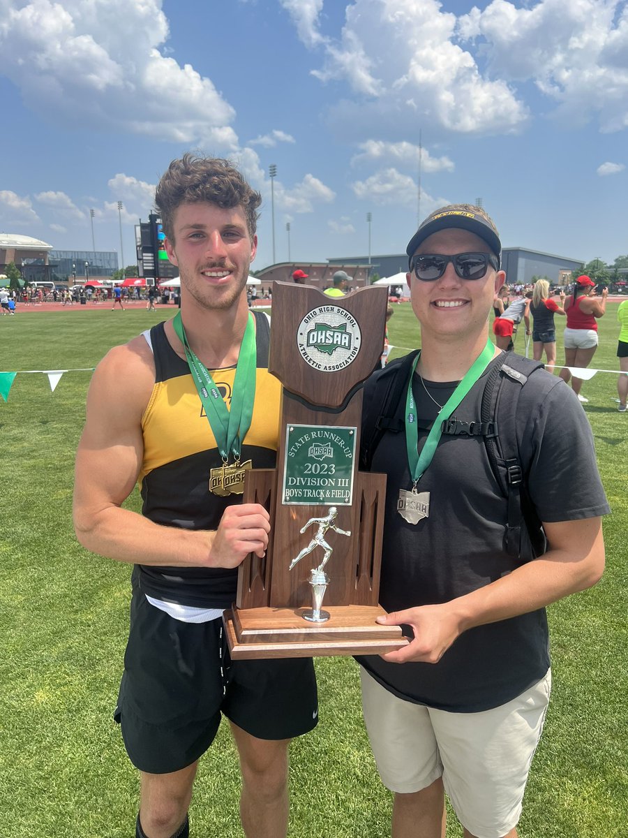 PVTrackField's tweet photo. YOUR PAINT VALLEY BEARCATS ARE THE OHSAA DIII TRACK AND FIELD STATE RUNNER-UPS!!! #SVCSportsTalk #SOSA @litter_media @SVCSportsTalk @SOSAOhio @thejackgleckler https://t.co/LOGO6upfky