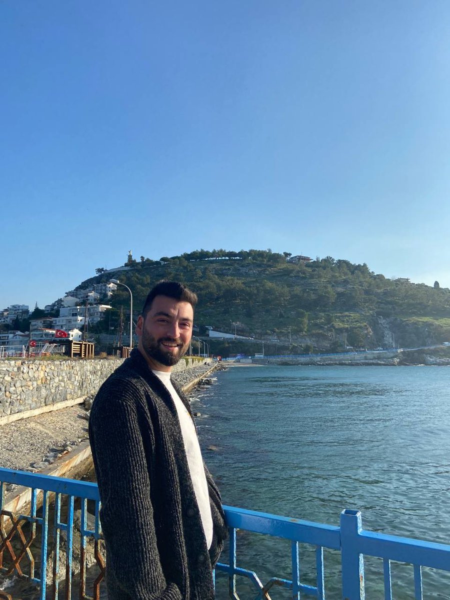 llegendarry's tweet photo. #aykutbulut #isiasortakdavamız https://t.co/ENkfMHwvWR