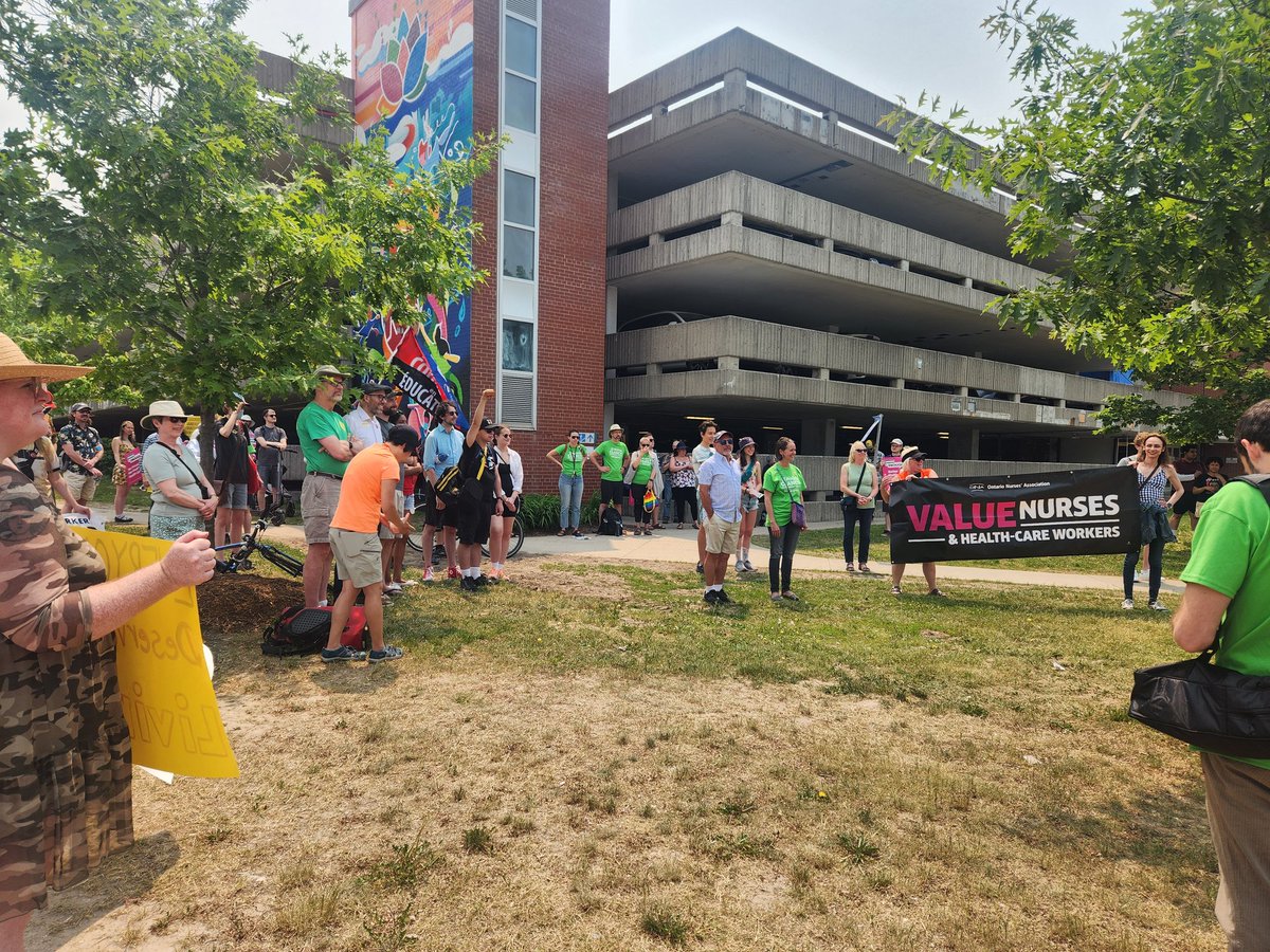 Amazing day standing in solidarity with my community in KW! Shout out to the @wrlabourcouncil for organizing the Expo & rally! @ontarionurses @health_region @OntarioHealthC & so many others! #EnoughIsEnoughON