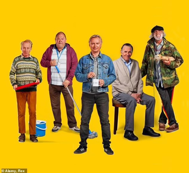 darker_dearie's tweet photo. New picture promo of #TheFullMonty #RobertCarlyle https://t.co/VEUbemE8Qr