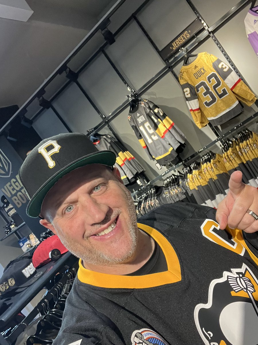 SportsbkConsig's tweet photo. Story time from the book:

We were talkin bout practice yesterday at practice in Las Vegas.

Guy comes up to me with a thick French Canadian accent. 

“Great shirt. You are from Pittsburgh?”

Originally, yes. Lived here 20 years. You?

“I’m from Montreal &amp; write for the.. https://t.co/UQyzxi3JJs