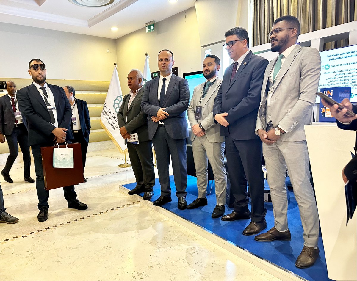 edf_fintech's tweet photo. مراسم عقد الشراكة بين المصرف التجاري الوطني وشركة الإتحاد الدولي للخدمات المالية والإلكترونية خلال اليوم الوطني لتقنية المعلومات لتضمين محفظة يوني باي داخل تطبيق موبي مال الخاص بمصرف التجاري الوطني.

#edf_fintech #Unipay #ncb #national_commercial_Bank #edf_ncb_partnership https://t.co/c1xpBgyTzL