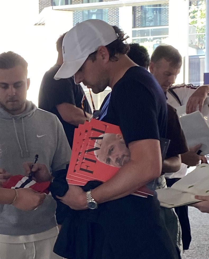 Fred The Red’s Burner Phone 👹📱 tweet media