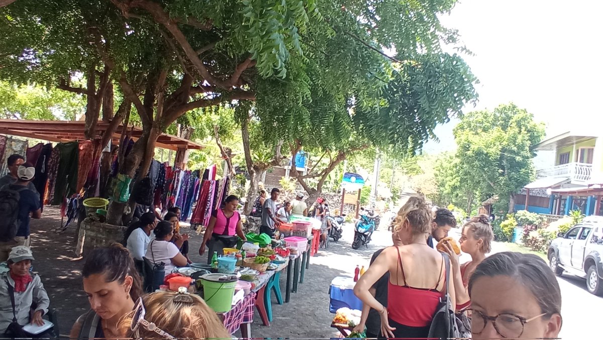 Playa Santa Cruz. Ometepe visitadas por extranjeros.
