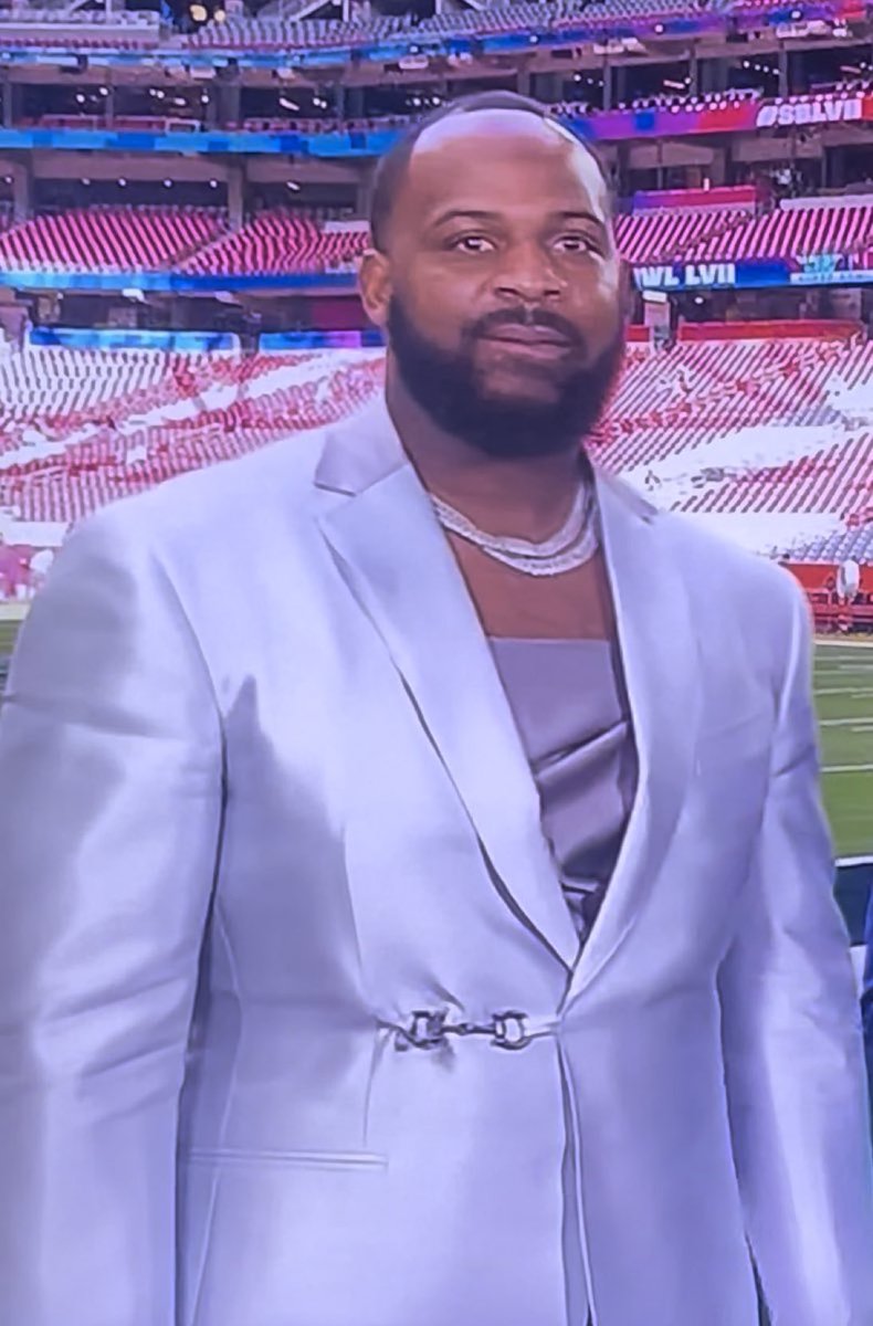 Eagles Nation on Twitter "Thinking about Fletcher Cox’s Super Bowl 57 outfit."