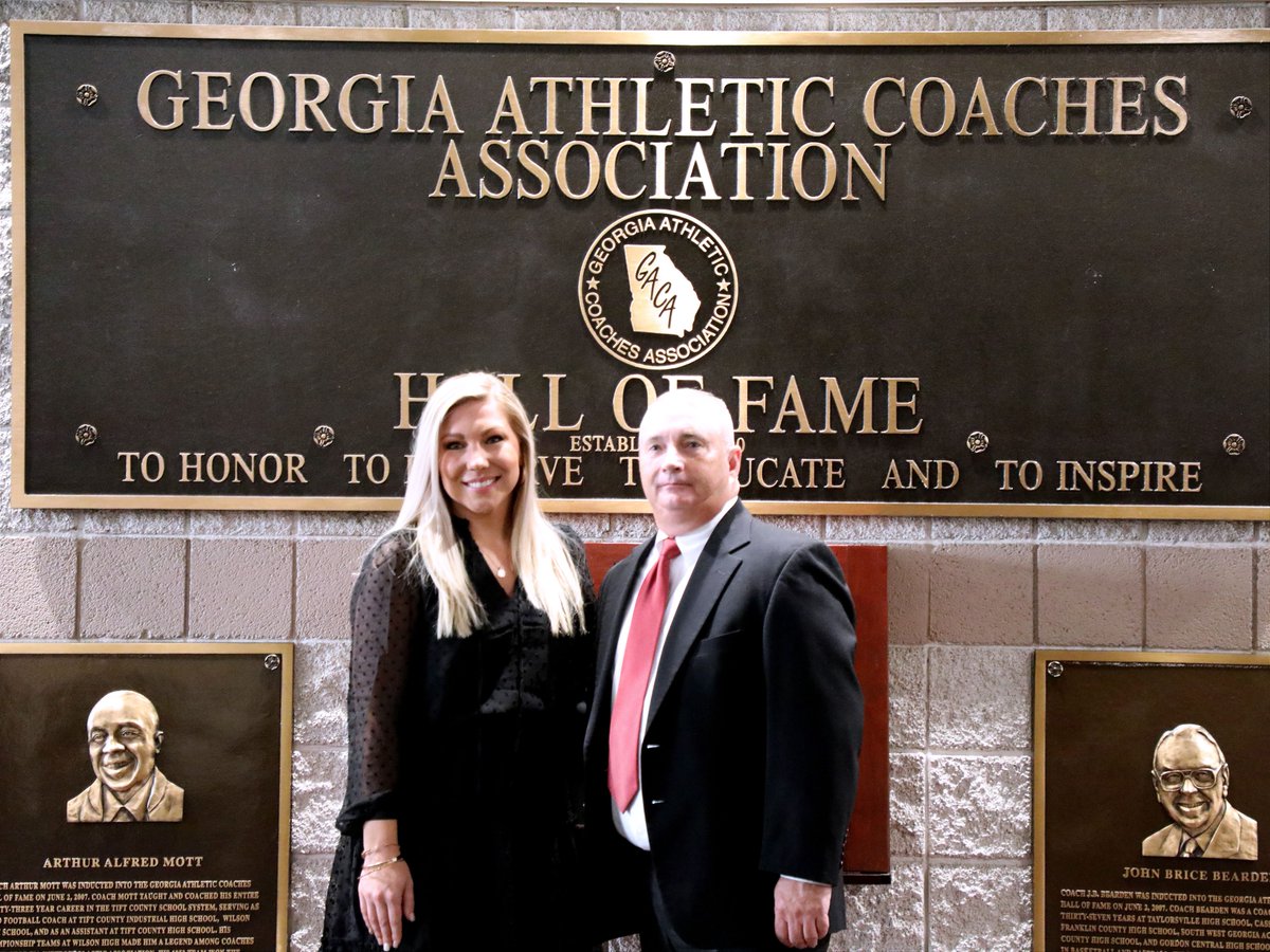 GACACoaches's tweet photo. It's a Who's Who of Leadership in Dalton, GA. The 2023 Georgia Coaches Hall of Fame is underway! History is in the making.
#GACAHOF https://t.co/KlUX7u1FC6