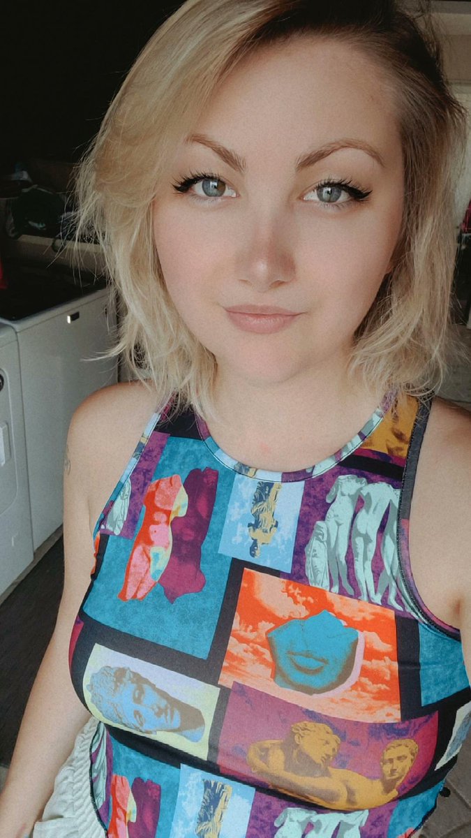 VicPopsttv's tweet photo. Butts are allowed on shirts in public right? Surely? 
#butts #art #top #ootd #artinthepark #artwork #twitch #surely #sculptureart https://t.co/HTKCEtfWbn