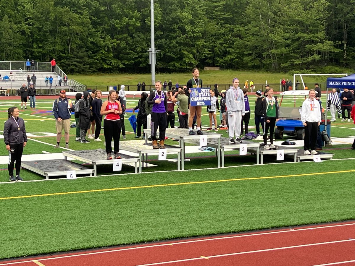 Congrats to State champion Javelin thrower ⁦<a href="/SierraCarson_13/">Sierra Carson</a>⁩ and 7th place ⁦<a href="/PelletierElla3/">Ella Pelletier</a>⁩
