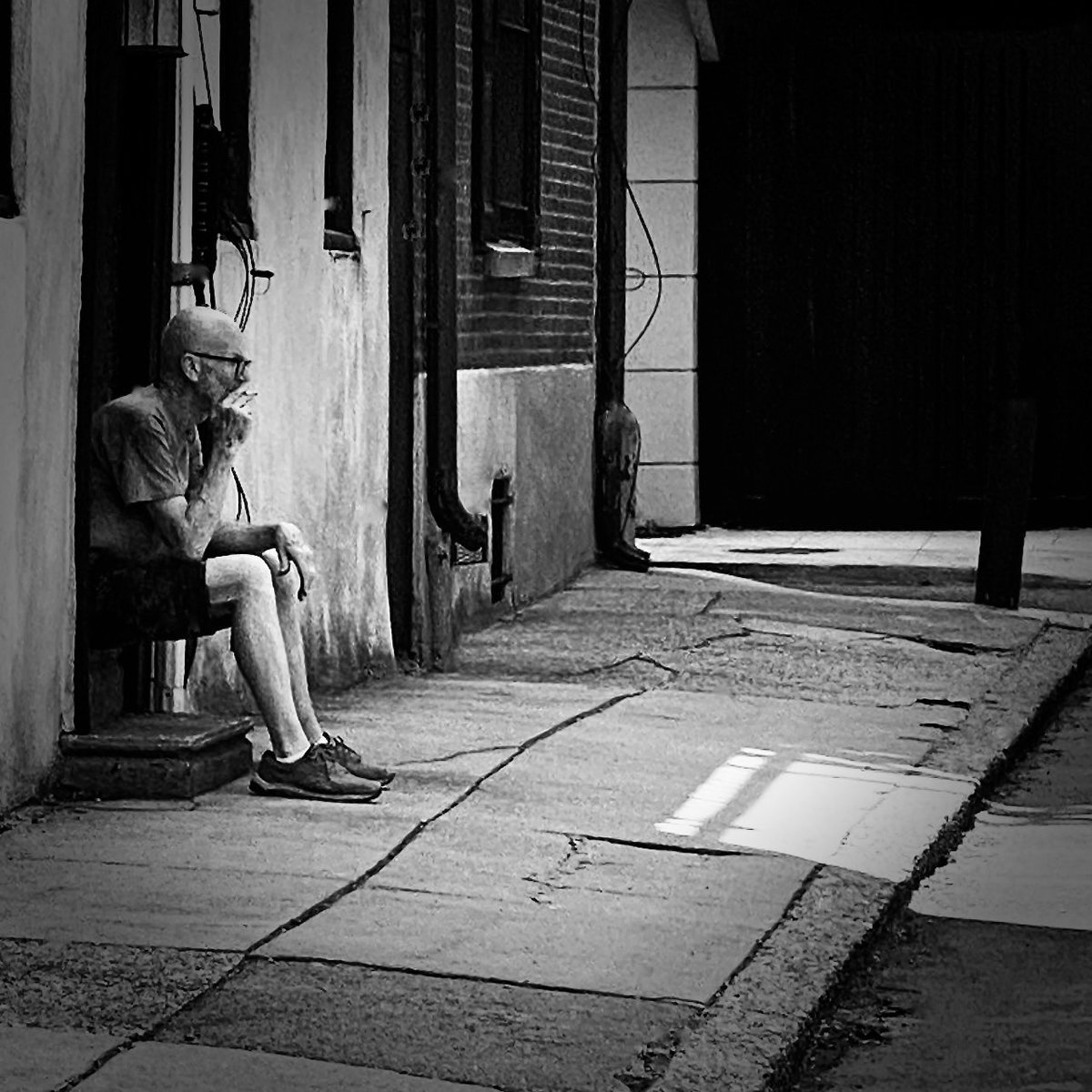 maxmayerphila's tweet photo. @thevidgoo @BraydenCreation Queen Village, PA.       bnw https://t.co/3L2NJf9g5y