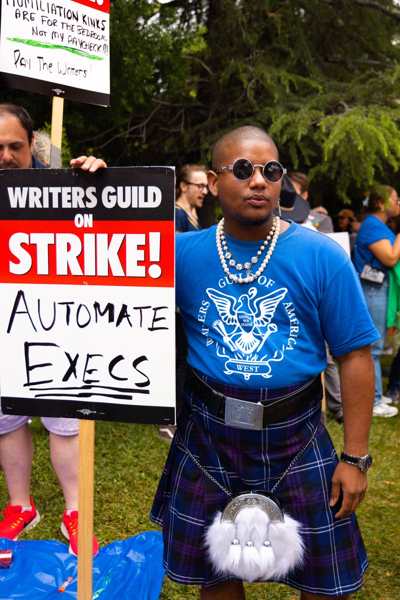 Angela3vino's tweet image. Meet @SydneyBaloue, writer on #TomSwift (CW). Why he&apos;s striking: I want to elevate trans stories by trans writers. The only way to do that is to get a fair deal. And AI can&apos;t tell the stories we tell. There are no trans AI yet. #WGAStrike #WGAStrong #HappyPrideMonth 🌈