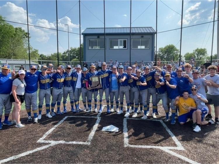So happy for our <a href="/JerryCh97967481/">MHS Baseball</a> players, program, and staff!! Huge win for this group bringing home a Regional Title!!! Proud of you all and keep the training rolling. #champions #congrats