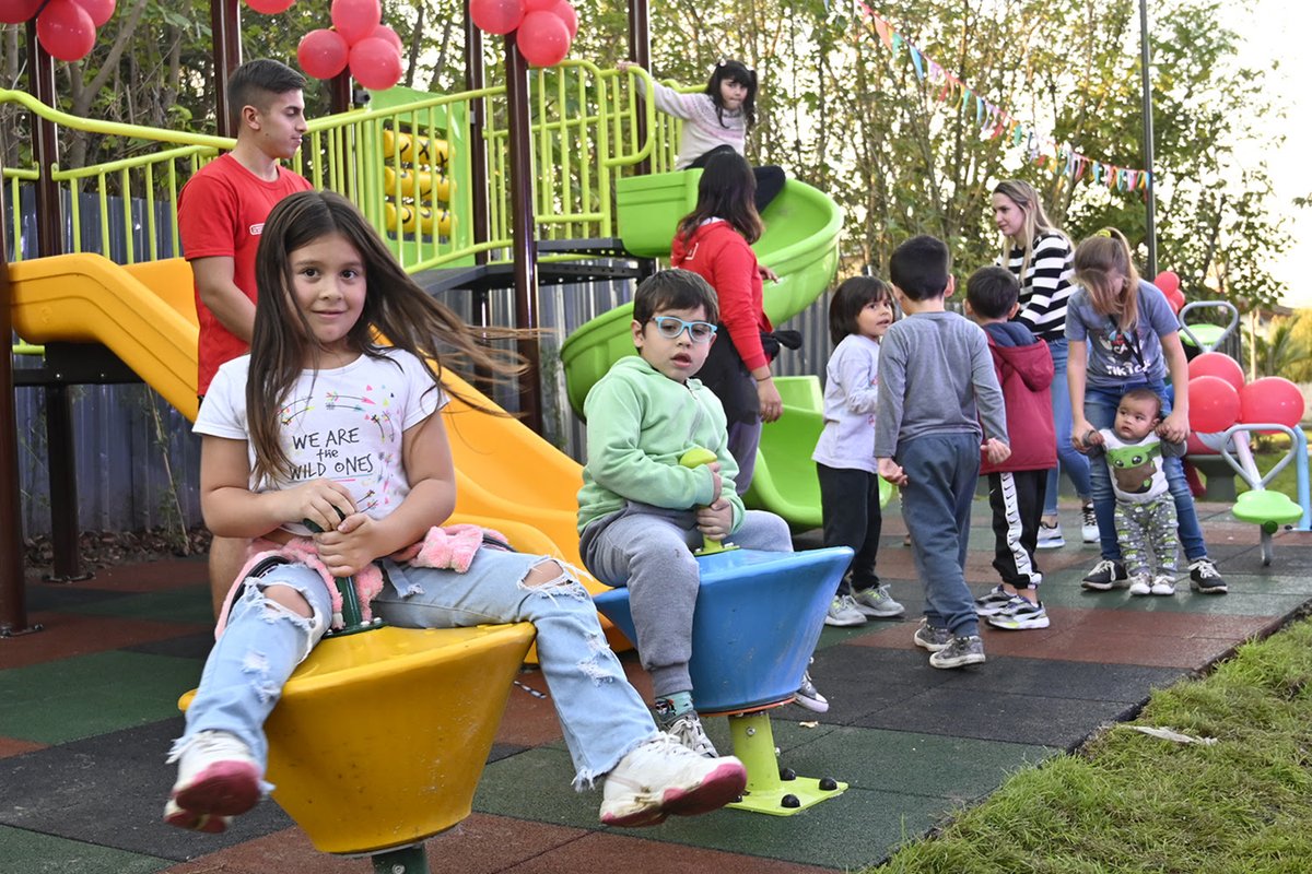 MunicipioTigre's tweet photo. @ZamoraJulio  en General Pacheco: "Tigre es nuestra vida y vamos a seguir cumpliendo los sueños de los vecinos y vecinas”
<Info> https://t.co/BFm0qW6Z68 https://t.co/HKO7tbBAol