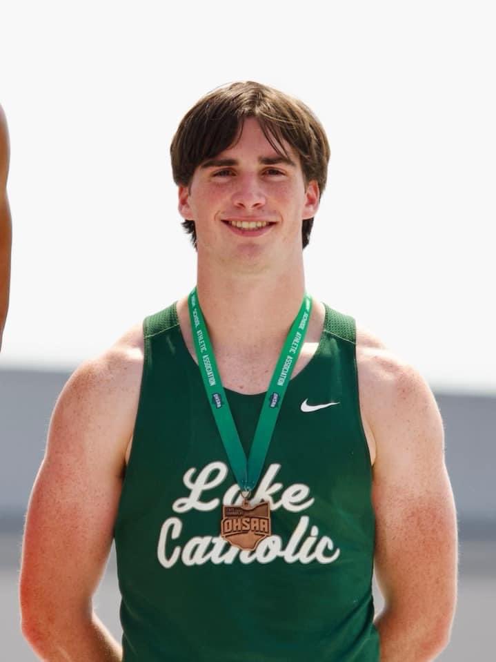 CONGRATULATIONS TJ!!!!  Placing 3rd in the high jump at the State Meet!!!!  Amazing job!! We’re all so proud of you!💚🤍🏆💪🏼