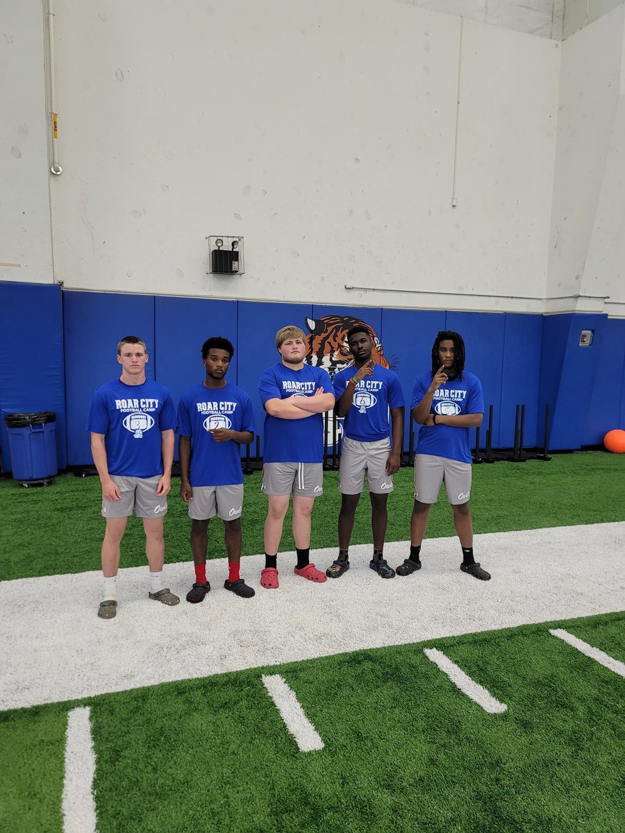 Owls at TSU Football Camp #Exit11 🅾️🦉 <a href="/pthomas_56/">Peyton Thomas</a> <a href="/CrutcherMarkee/">Markee Crutcher</a> <a href="/MarkesCrutcher/">Markes Crutcher</a>