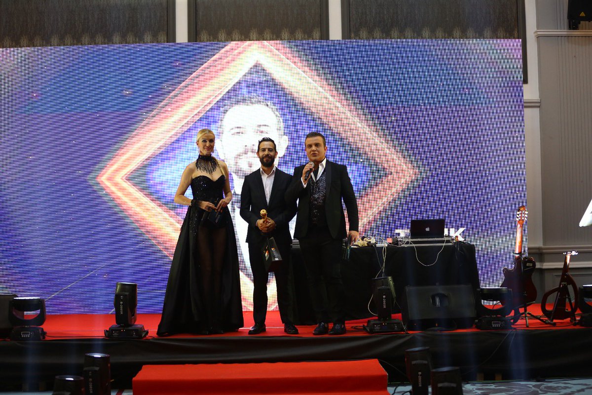 Yılın en iyi spor sunucusu ödülü 🎤