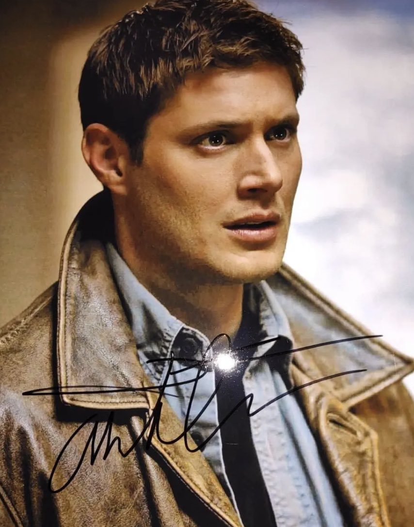 RdeB1973's tweet photo. @JensenAckles Hey Jensen, hope your well ? Could you please confirm if this is your autograph as I’m concerned my daughter has been duped. Thank you https://t.co/kkblRhOZgk