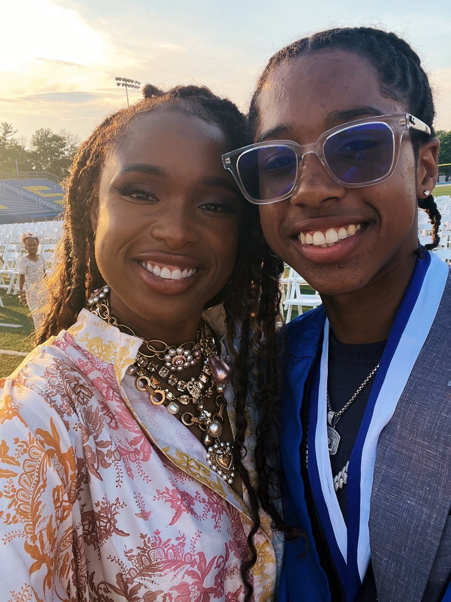 Jennifer Hudson tweet media