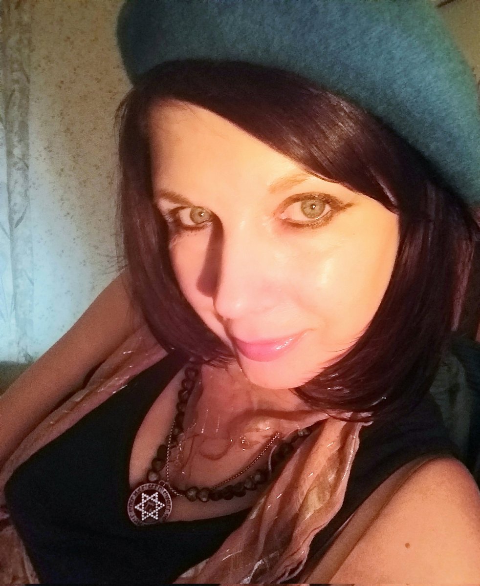 Bono66020372's tweet photo. I used to go #outonthetown with my #femalefriends in the #80s, #90s - about #2010 &amp; I spent many #saturdaynights in the original #chigargo's &amp; the new Chicago's on #princeofwalesroad #Norwich.
It used to get #packed + I used to see the #samefaces &amp; it was so much #fun #clubbing ! https://t.co/20SkBZKlDO