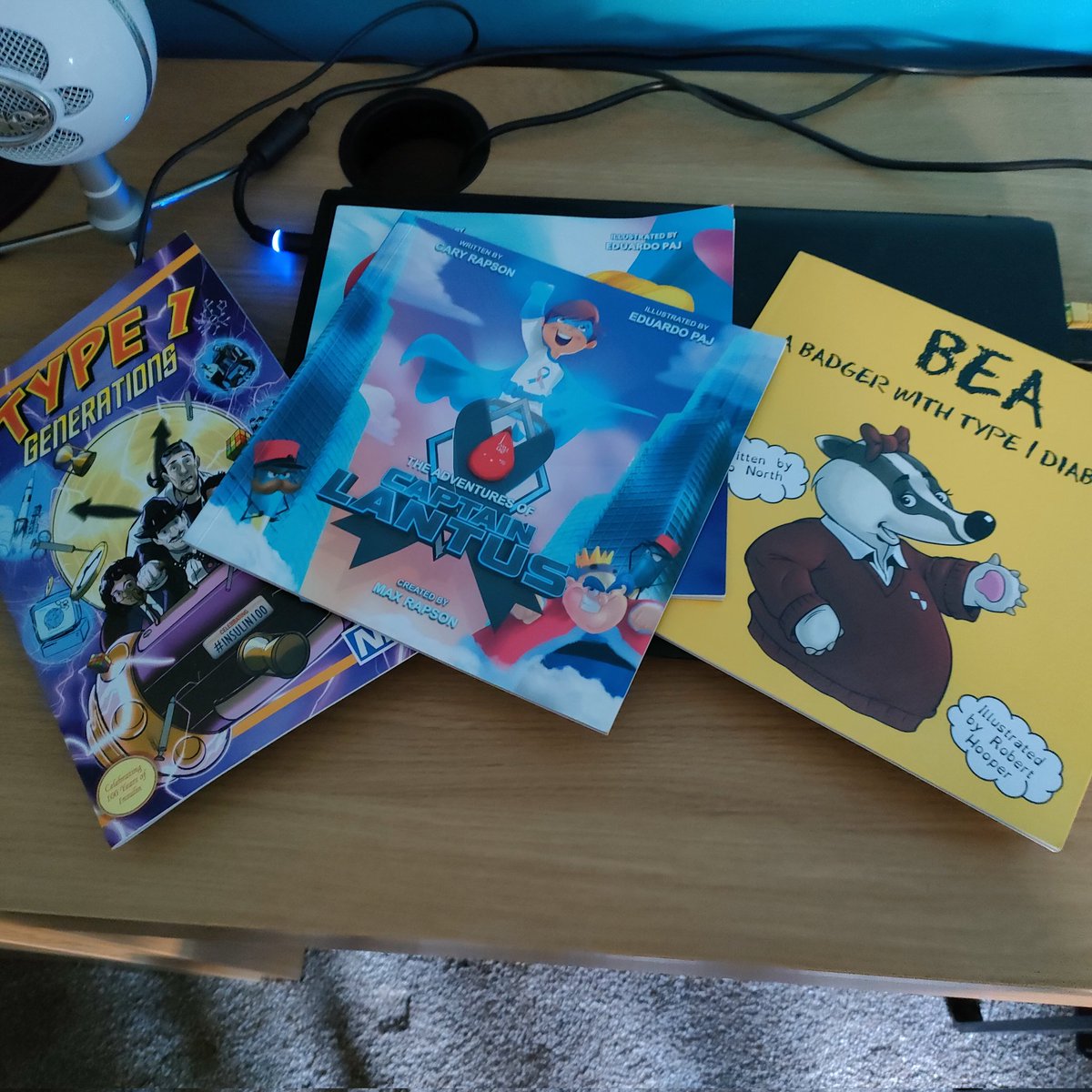 welshy_89's tweet photo. @diabetes_chat Here are a couple I have 👍😎 

@the_lantus - Captain Lantus 
@averagejo23 - Bae, a badger with type 1 diabetes.
@parthaskar et al - Type 1 Generations comic https://t.co/2pYs7xwn9A