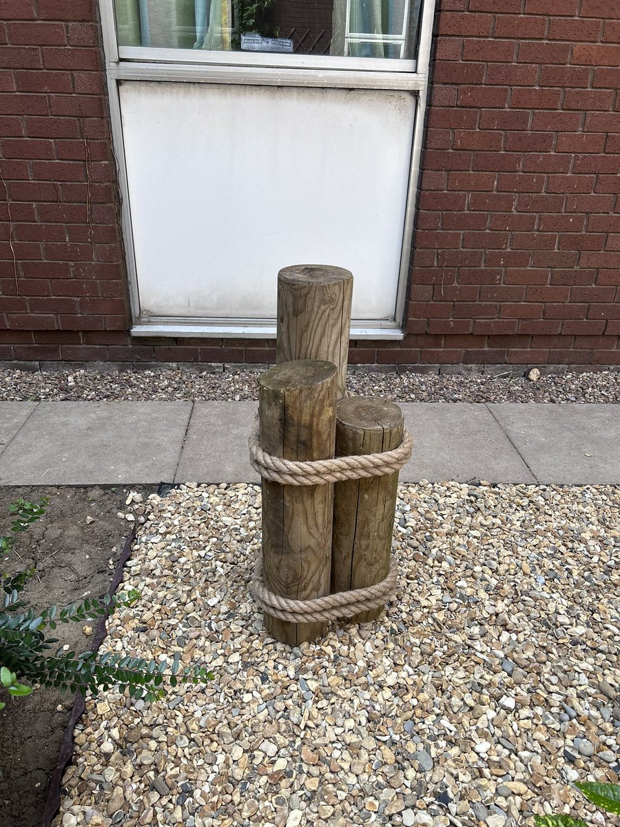 Grimsby ITU Rehab Garden 🪴 on Twitter "Very busy in the ITU rehab garden today… hanging baskets