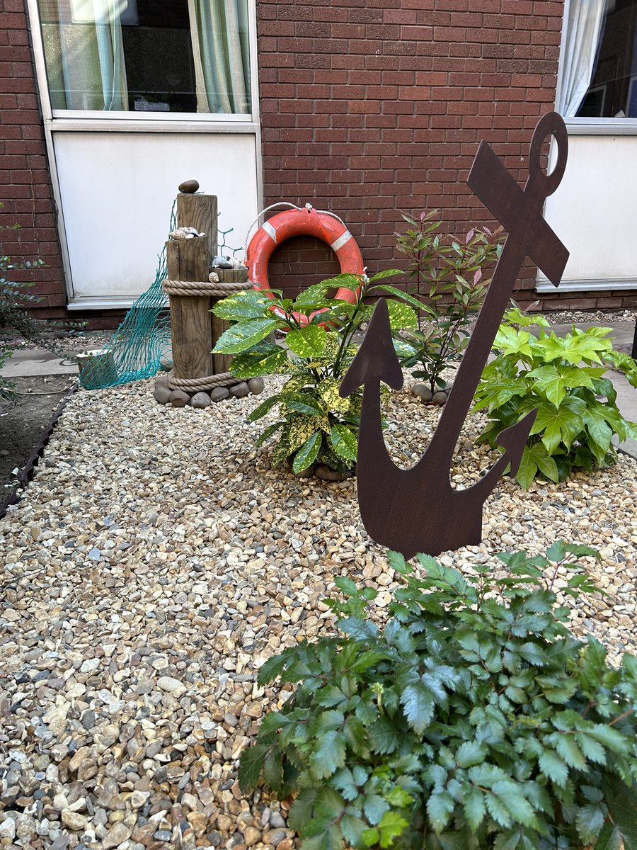 Grimsby ITU Rehab Garden 🪴 on Twitter "Very busy in the ITU rehab garden today… hanging baskets