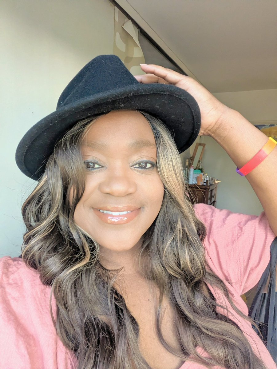 Happy Saturday! 🥳 #happiness #weekendvibes