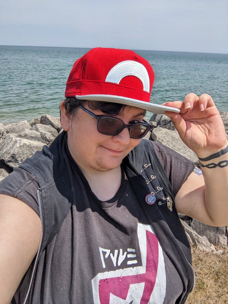 AcornTwee's tweet photo. @morganyorkwrite Hello fellow water gym leader! Gonna not use the piccrew cuz I happen to be dressed up in Pokemon AT THE BEACH irl today.
Oh what, this shirt? Don't worry about it ;) https://t.co/w5604uIKRz