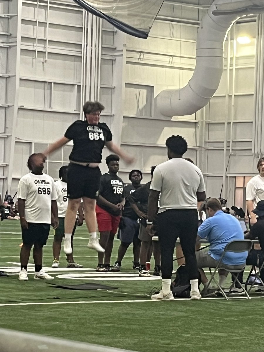 tmouse43's tweet image. Jax getting after it at Ole Miss OL camp. 

#olemissfootball #oline #briarcrest #class2024 #wolfpack #football #offensiveline #tackle