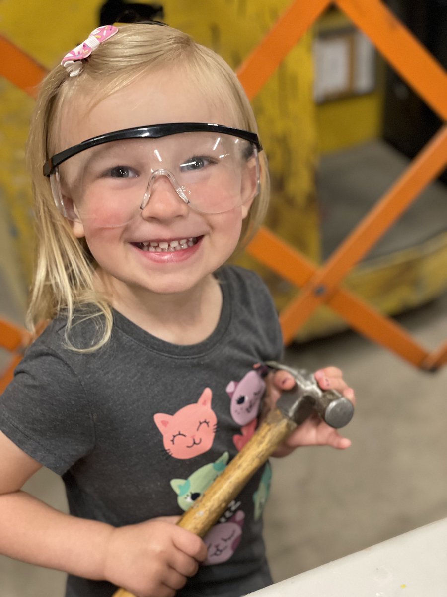 TonyZabiegala's tweet image. Nice work today @HomeDepot !!  The Kids Worksop is an amazing way to give back, my daughter had a blast! You now have a customer for life! #homedepot #kidsworkshop