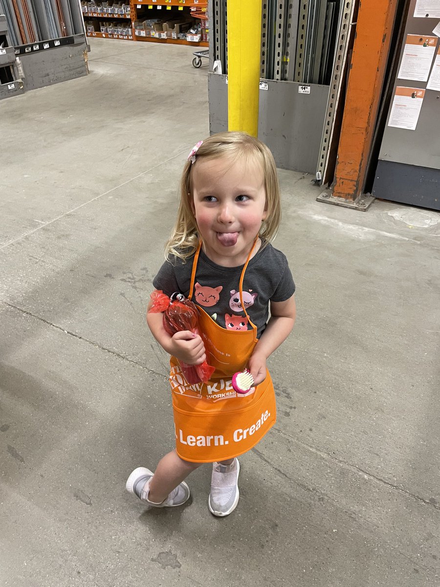 TonyZabiegala's tweet image. Nice work today @HomeDepot !!  The Kids Worksop is an amazing way to give back, my daughter had a blast! You now have a customer for life! #homedepot #kidsworkshop