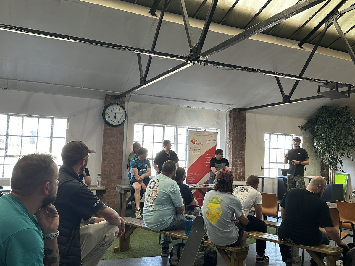 CarlWHarrison's tweet image. Great to attend tonight’s #MendMentalHealth session at @LSTENLeeds really proud of Denham and Tom 4 putting the event together. Great talks from @andysmanclubuk @BattleScars_SH +Families Inc Fathers. Insightful and inspiring, I hope it builds a strong network #Leeds #Skatepark