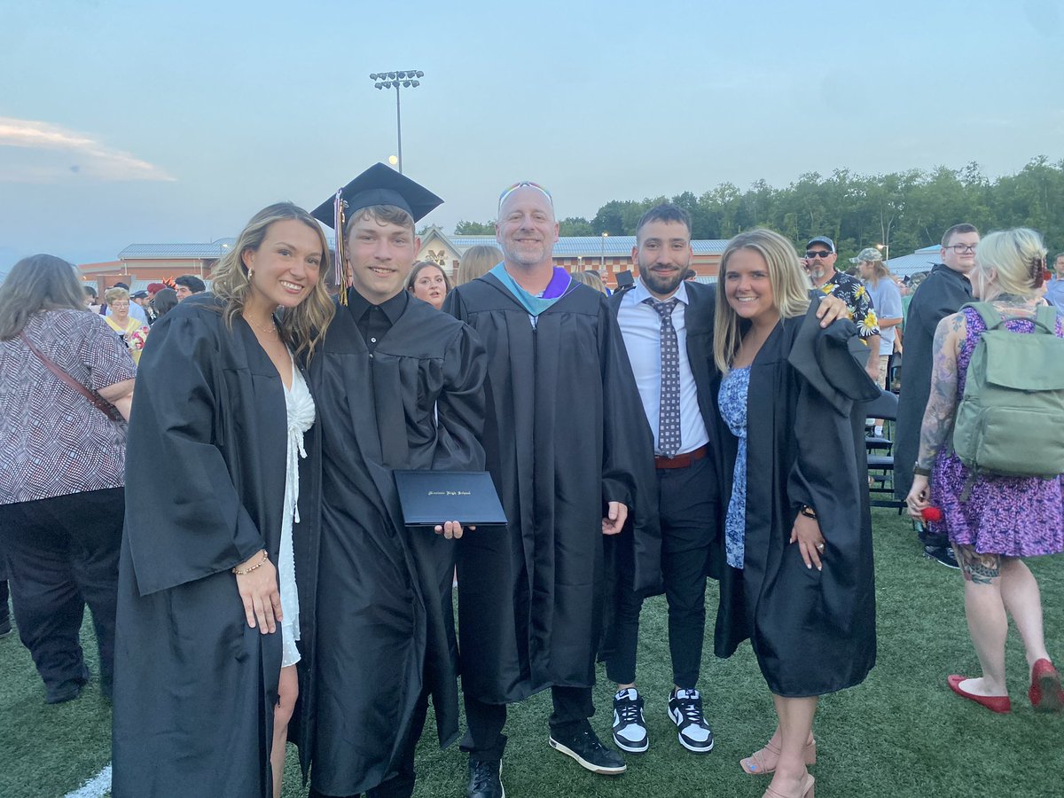 _miss_gray_'s tweet photo. Congratulations Montour High School Class of 2023! 🎓 @MontourSD https://t.co/CqmVAUpZvc