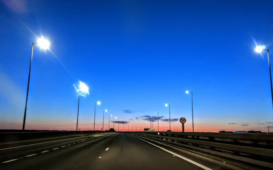 MulerKlara's tweet image. Michael Mann vibes in Glasgow.