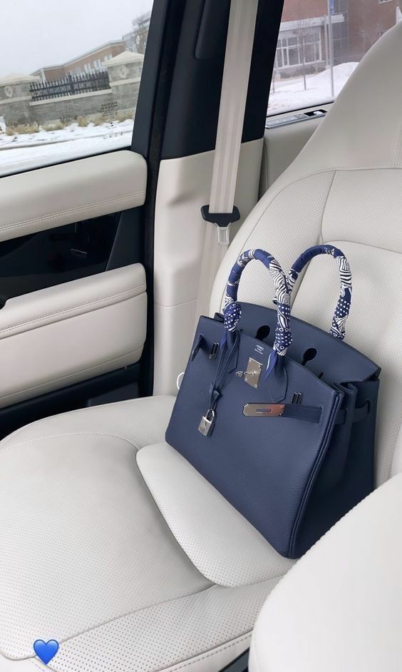 Outfit_Luxy's tweet photo. Hermès bag https://t.co/PvhlacfxcM