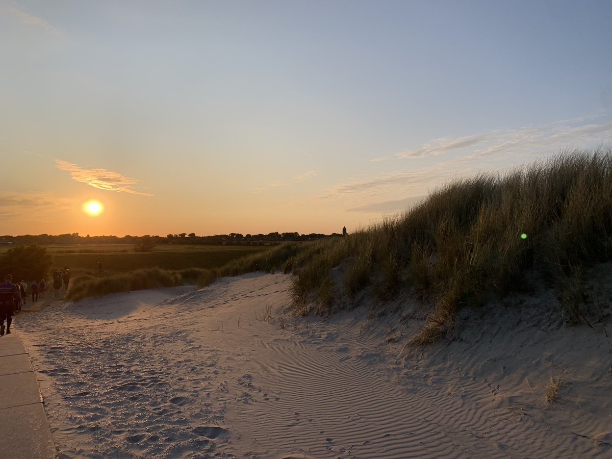 Wilster81's tweet photo. Twitter wat Ben je lief voor mij vandaag! Wat een leuke reacties van jullie ❤️! Kleine impressie van deze schitterende dag! #rondjeameland #ameland #50kilometer https://t.co/kWwTFVPlwE