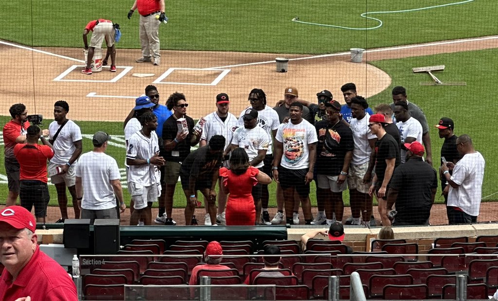 Kentucky Football players represented at Great American Ball Park for today’s Reds vs. Brewers game.