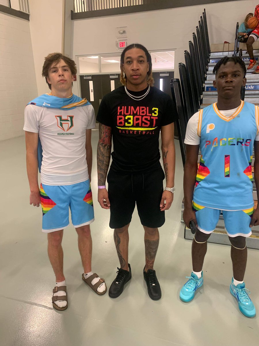 the_mcj1's tweet photo. Great day of hooping today 🏀 https://t.co/kro4XZi5MO
