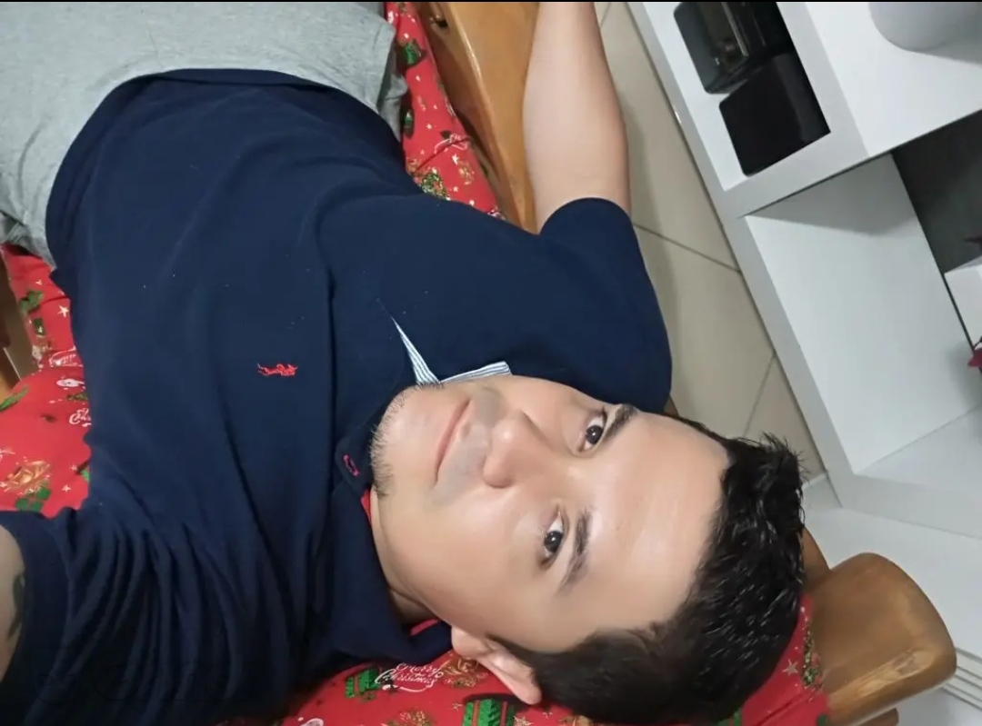 QueerCol's tweet photo. Jhon 32 años de pereira 

#Gay #HeteroCurioso #Bisexual #Armenia #Quindio #ArmeniaGay #QuindioGay #ColombiaGay https://t.co/YhEKcaCBMY