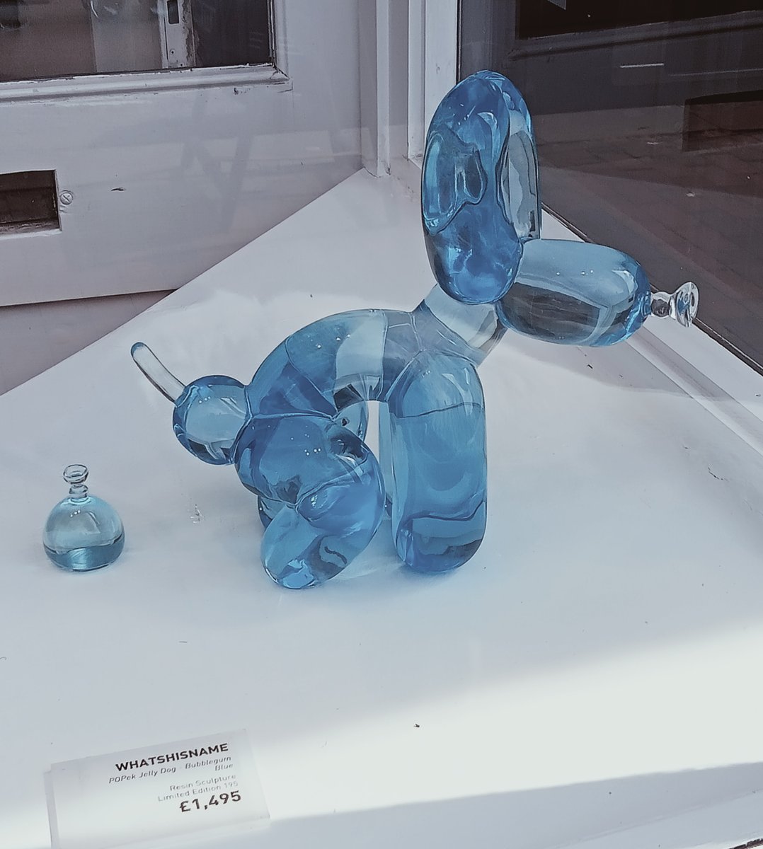 SnowytheD's tweet photo. Outrage! For sale in #TunbridgeWells a resin #sculpture  by #Whatshisname of a dog having a poop! It costs £1495 at @castlegalleries   I saw it  while padding down the High Street! I had to have 5 #treats to recover  @ArtyGent  @MrsStickells  @BringYourDogTW https://t.co/zqAlVYLR2Y