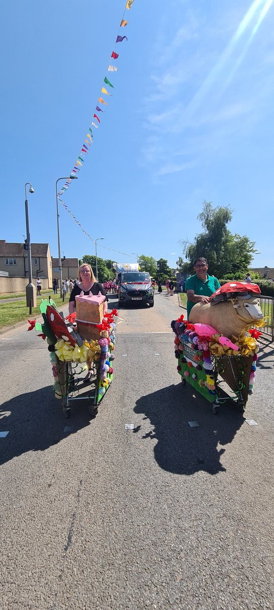 Fab day for a Gala Day!
#mayfieldandeasthouses #community
<a href="/MAEDT1/">Mayfield & Easthouses Development Trust</a> <a href="/yweighandlyle/">Yvonne Weighand Lyle</a>