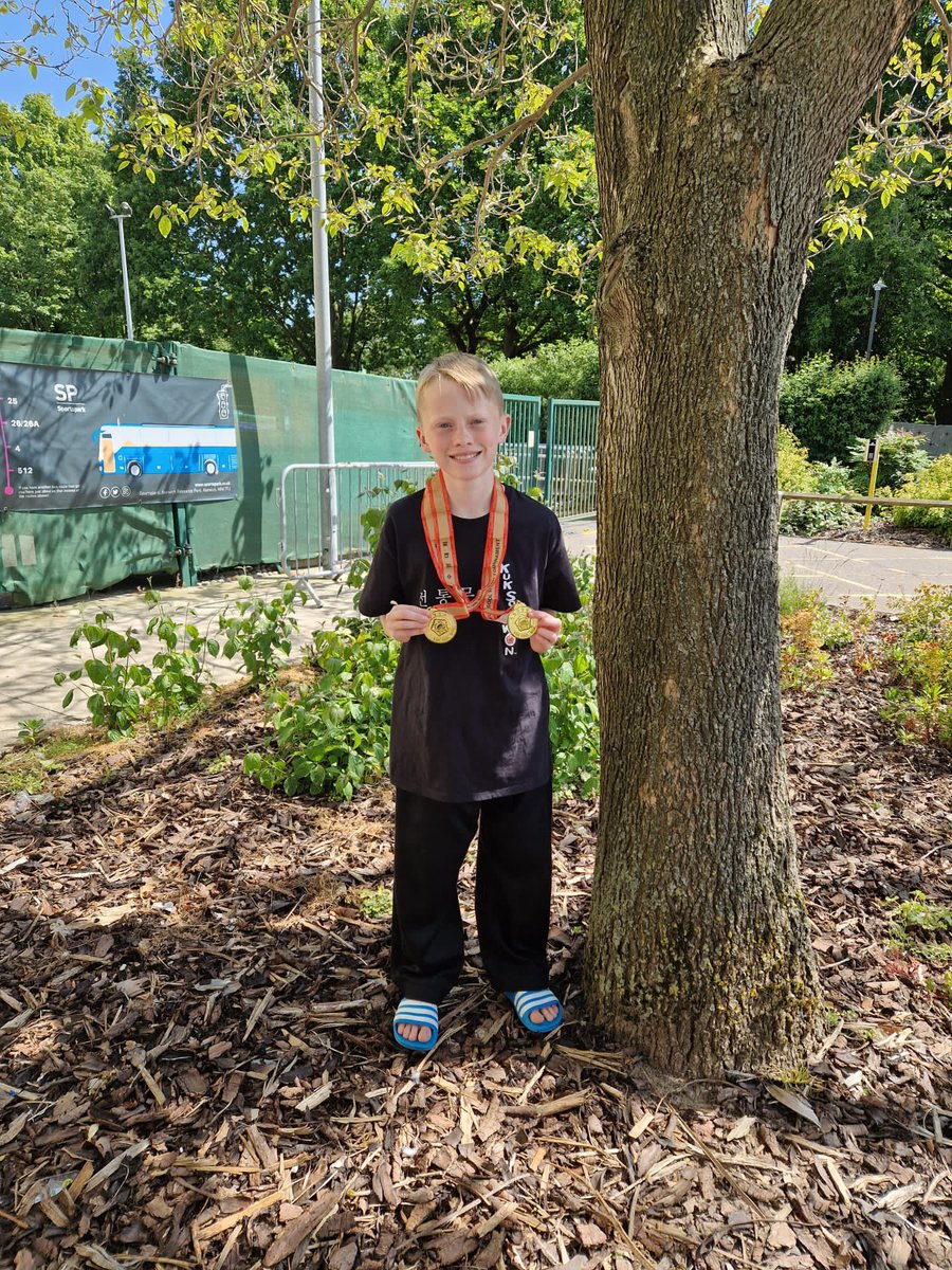 Runcorn Linnets U12s Blues superstar Alfie Lucas has doubled his off field achievements this weekend, following his 2 British gold medals last weekend in his Kook Sool Won competition. This week he became European champion with 2 golds in Norwich! 🏅We are so proud of you 💛💚