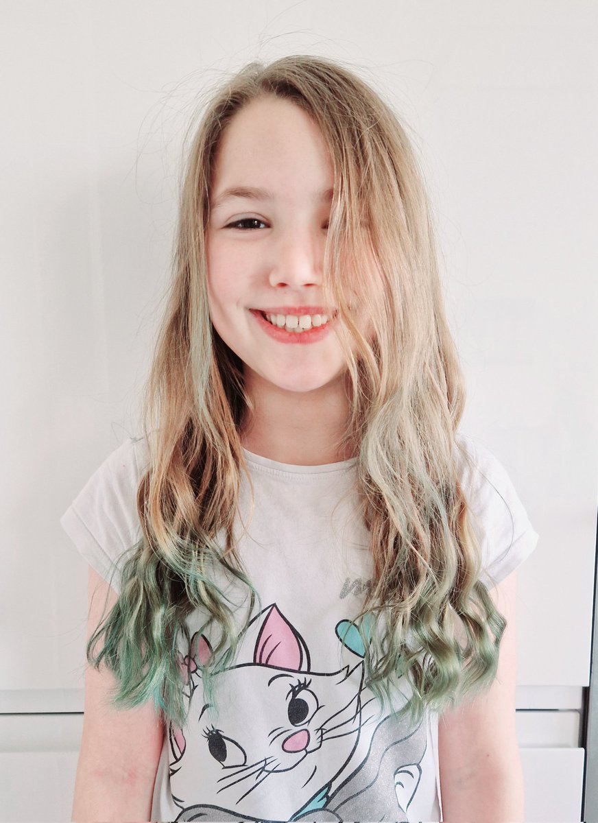 Out of office on and a seriously <a href="/DisneylandParis/">Disneyland Paris</a> ready Maeve! #greenhairdontcare