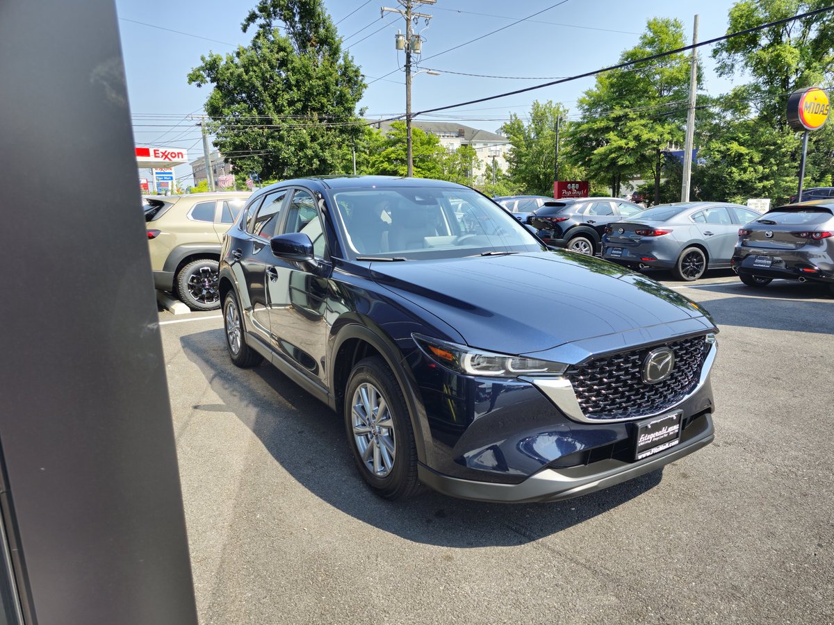 VP_geo_VP's tweet photo. Another happy customer with her 2023 #MAZDA #cx5 here @AnnapolisMazda #fitgerald https://t.co/ThjTq6fnH2