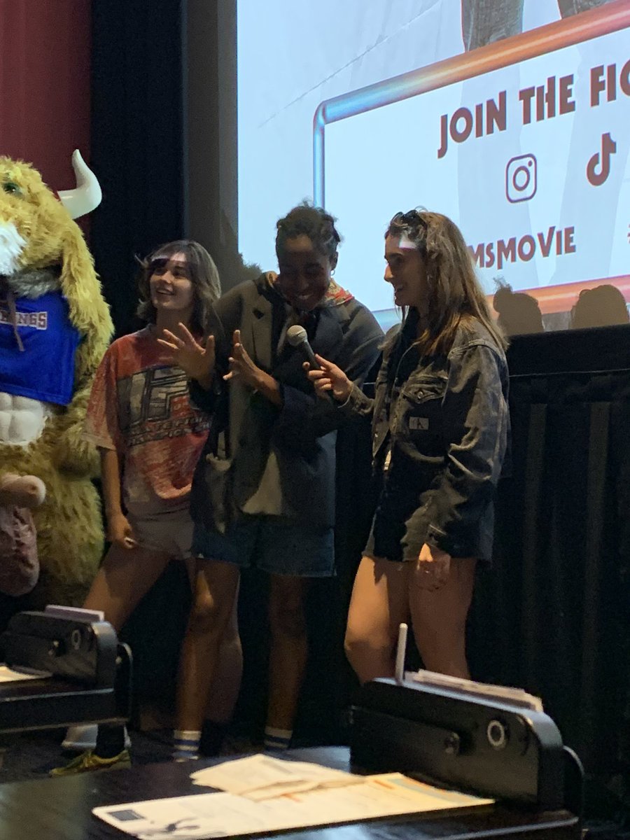 Uhhhh Rachel Sennott, Ayo Edebiri, and Ruby Cruz showed up to the Alamo Drafthouse screening of BUT I’M A CHEERLEADER today to premiere the first trailer for #BottomsMovie and it’s so horny and so gay and literally my new favorite thing in the entire world I think ???